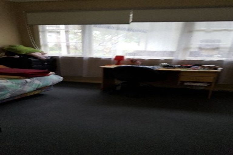 Photo of property in 2/198 Onewa Road, Birkenhead, Auckland, 0626