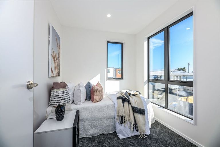 Photo of property in 1/6 Kereru Street, Henderson, Auckland, 0612