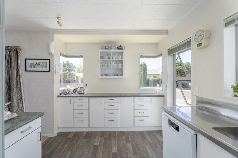 Photo of property in 38 Whitby Avenue, Whitianga, 3510