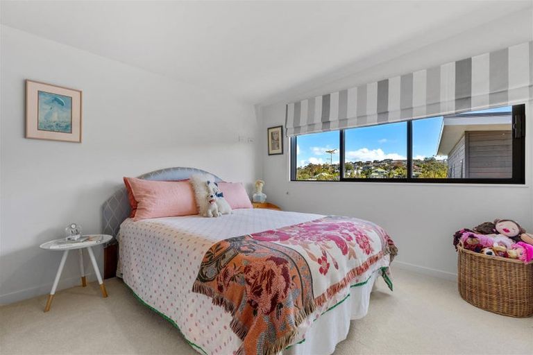 Photo of property in 135 Beach Road, Castor Bay, Auckland, 0620