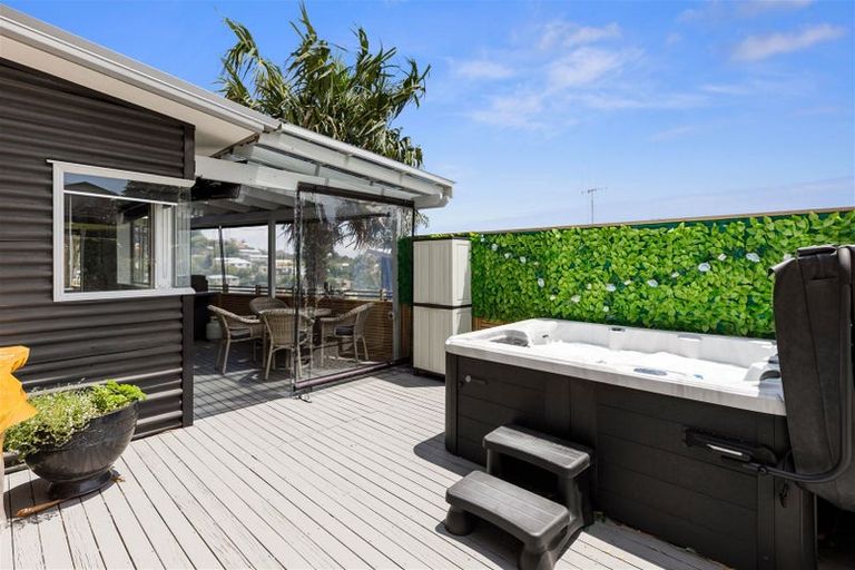 Photo of property in 15 Talbot Place, Welcome Bay, Tauranga, 3112