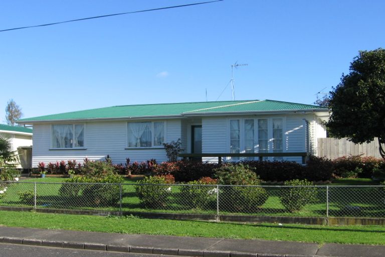 Photo of property in 17 Everitt Road, Otara, Auckland, 2023
