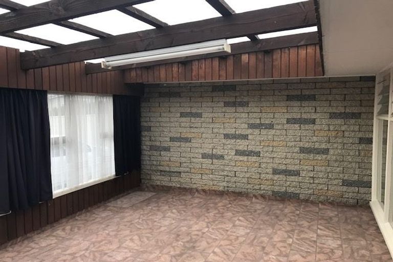 Photo of property in 254 Taita Drive, Taita, Lower Hutt, 5011