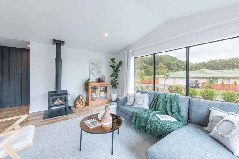 Photo of property in 24 Genia Drive, Wakefield, 7025