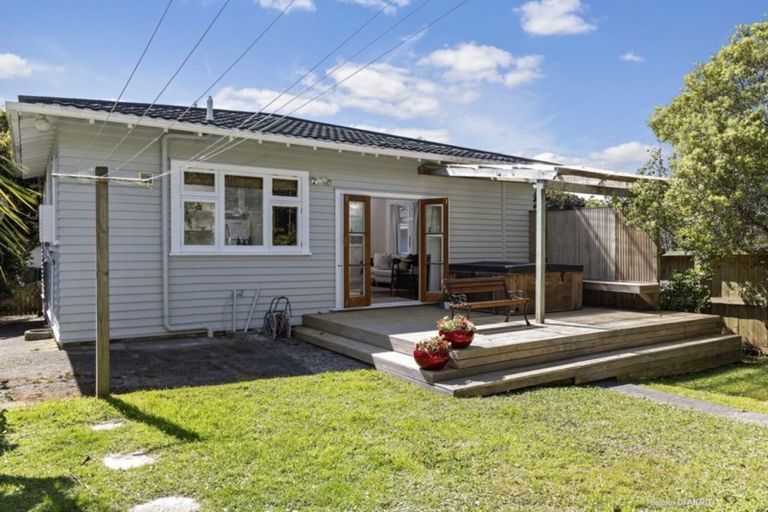 Photo of property in 35 Cornford Street, Karori, Wellington, 6012