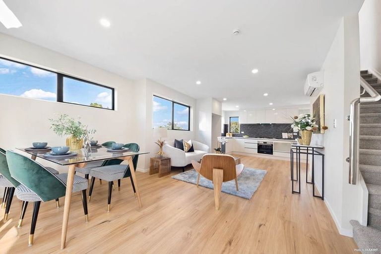 Photo of property in 59b Redwood Drive, Massey, Auckland, 0614