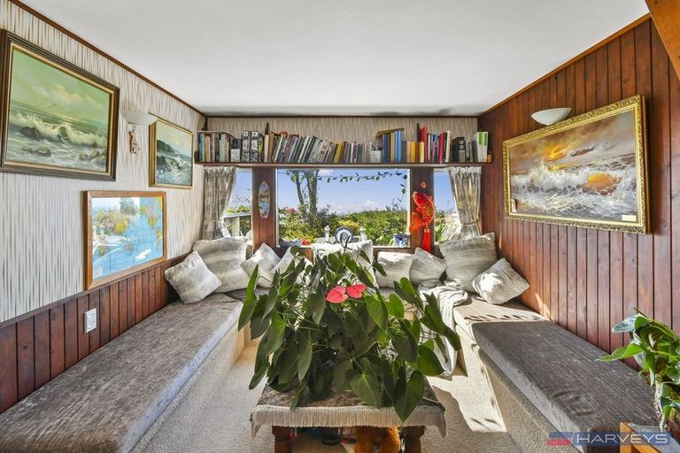 Photo of property in 211 Howard Road, Orere Point, Papakura, 2585