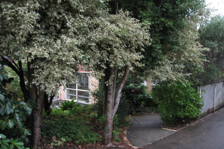 Photo of property in 73 Uxbridge Road, Cockle Bay, Auckland, 2014