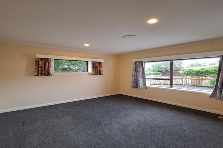 Photo of property in 157a Seaview Road, Westown, New Plymouth, 4310