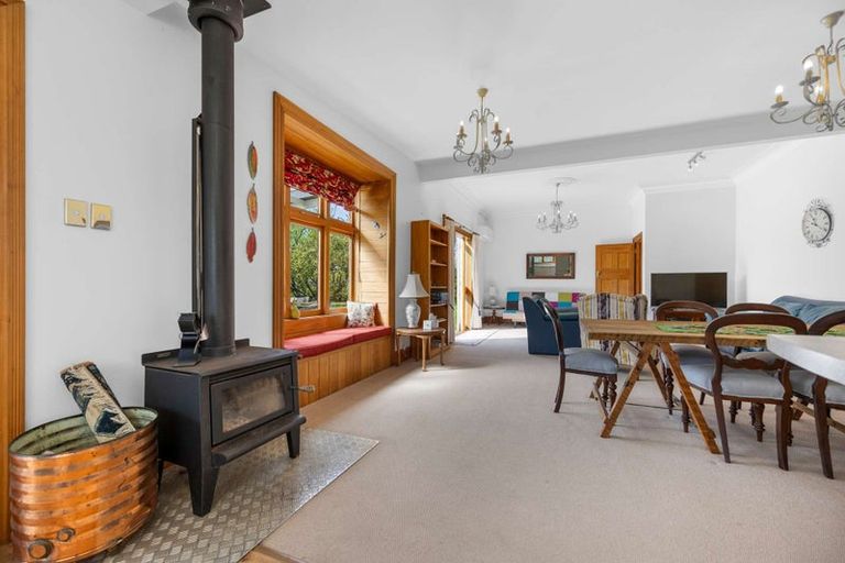 Photo of property in 27 Sackville Street, Martinborough, 5711