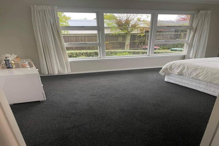 Photo of property in 145 Wairakei Road, Bryndwr, Christchurch, 8053