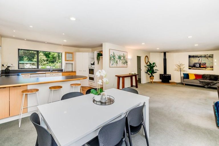 Photo of property in 206 Matai Road, Raumati Beach, Paraparaumu, 5032