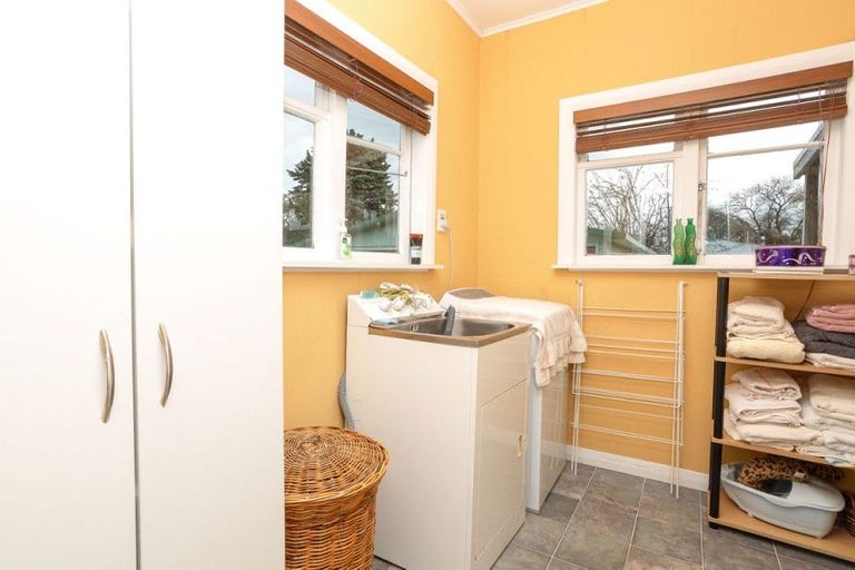 Photo of property in 50 Mcphee Street, Dannevirke, 4930