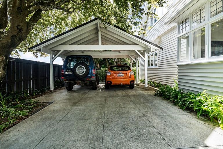 Photo of property in 47 Wallace Place, Westown, New Plymouth, 4310