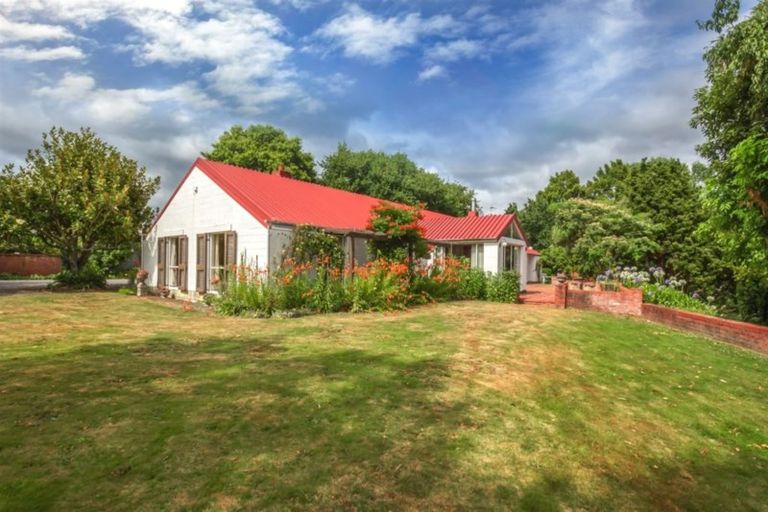 Photo of property in 20 Barton Road, Heretaunga, Upper Hutt, 5018