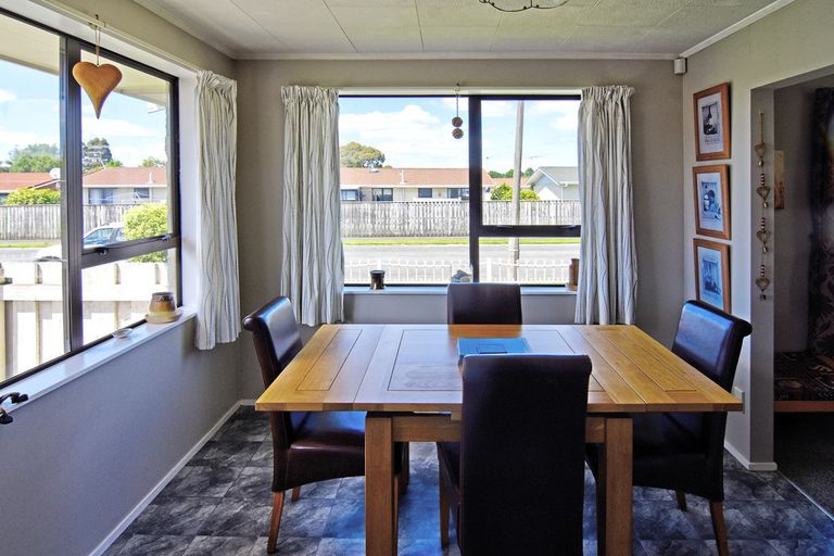 Photo of property in 20 Massey Place, Masterton, 5810