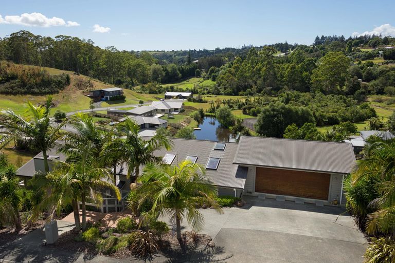 Photo of property in 22 Alderton Drive, Kerikeri, 0230