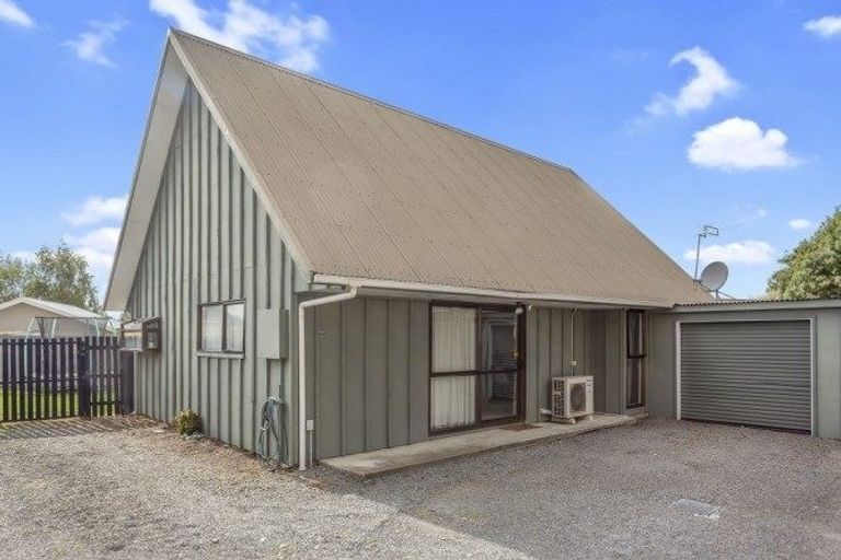 Photo of property in 6b Martyn Street, Rangiora, 7400