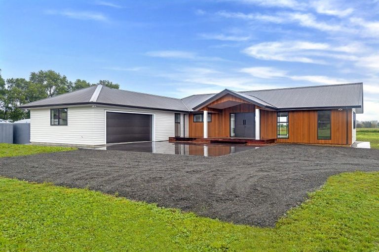 Photo of property in 584a Back Ormond Road, Makauri, 4071