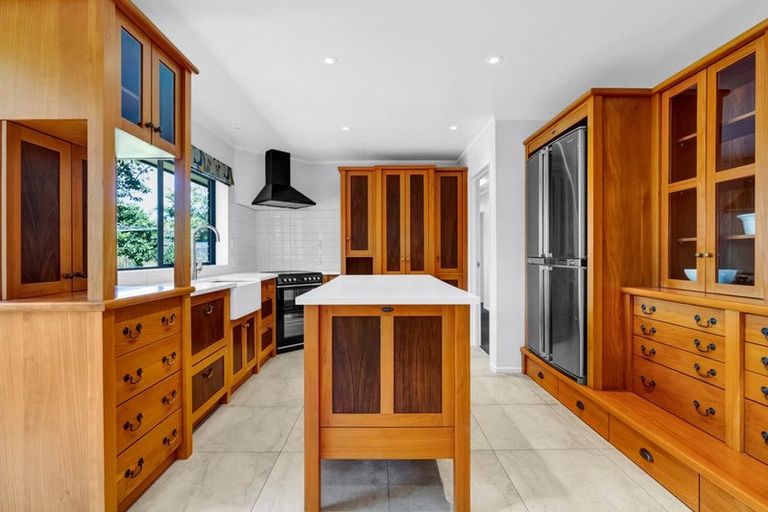 Photo of property in 3e Kinross Drive, Merrilands, New Plymouth, 4312