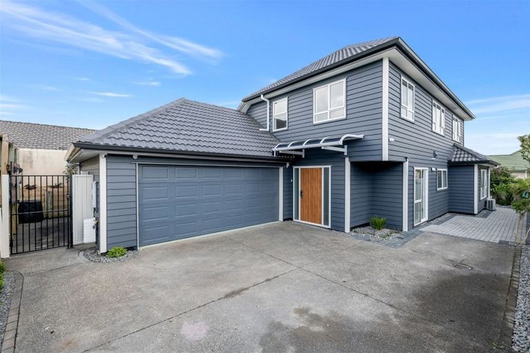 Photo of property in 21a Haven Crest, Somerville, Auckland, 2014