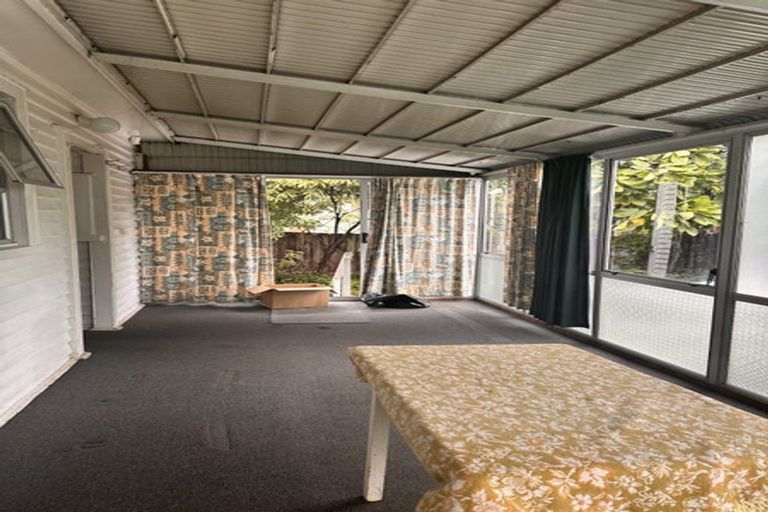 Photo of property in 17 Selwyn Road, Manurewa, Auckland, 2102