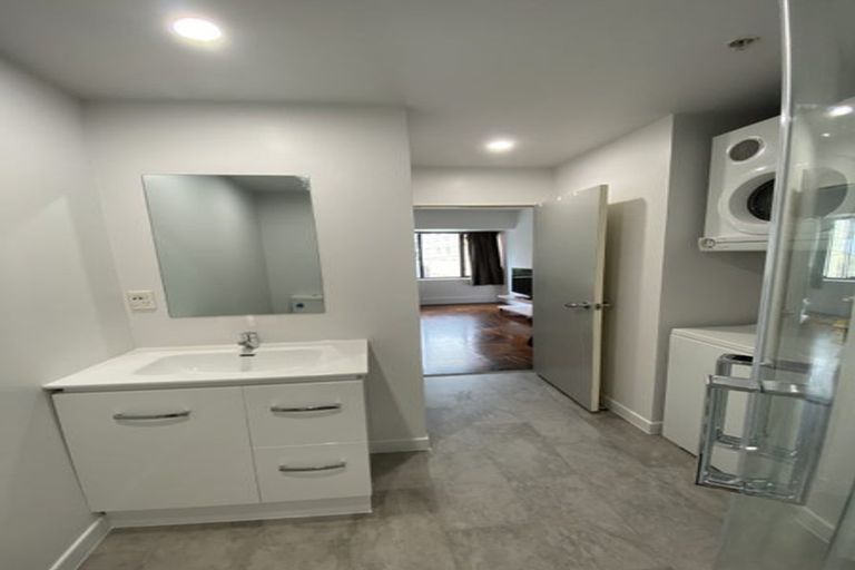 Photo of property in St Peters Apartments, 1b/192 Willis Street, Te Aro, Wellington, 6011