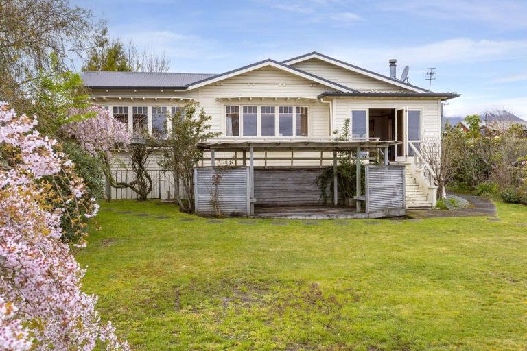 Photo of property in 18 Mere Road, Taupo, 3330