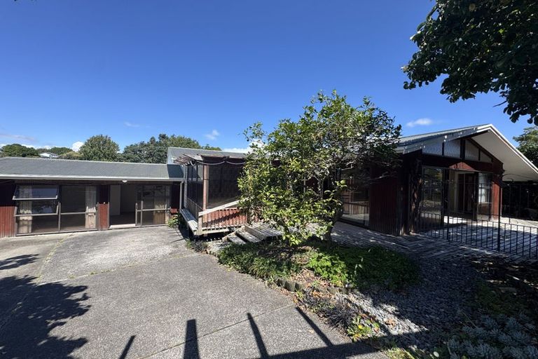 Photo of property in 55 Blakeborough Drive, Forrest Hill, Auckland, 0620