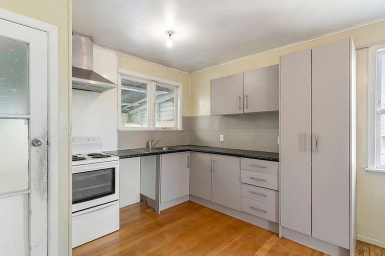 Photo of property in 61 Penrose Road, Mount Wellington, Auckland, 1060