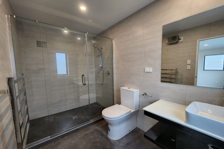 Photo of property in 8d Bunnythorpe Road, Papakura, 2110