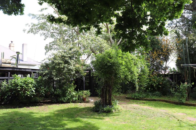 Photo of property in 86 Hakanoa Street, Huntly, 3700