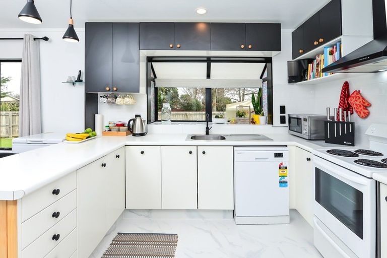 Photo of property in 18 Brownlie Crescent, Huntly, 3700