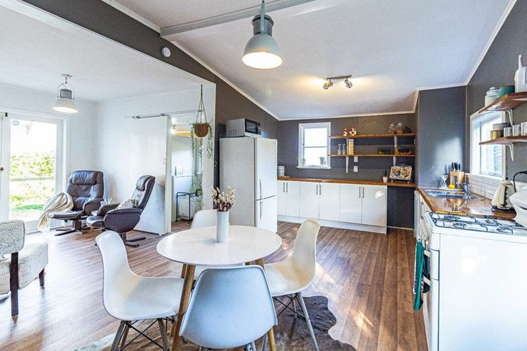 Photo of property in 32 White Street, Whanganui East, Whanganui, 4500
