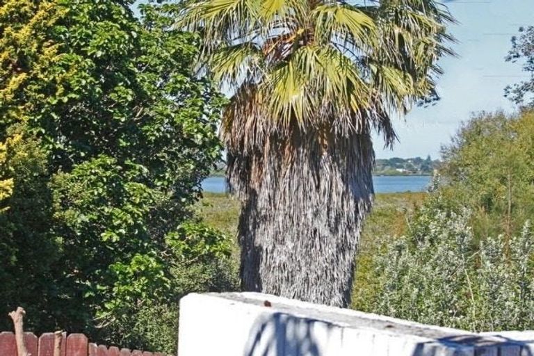 Photo of property in 2/9 Roseburn Place, Pakuranga, Auckland, 2010