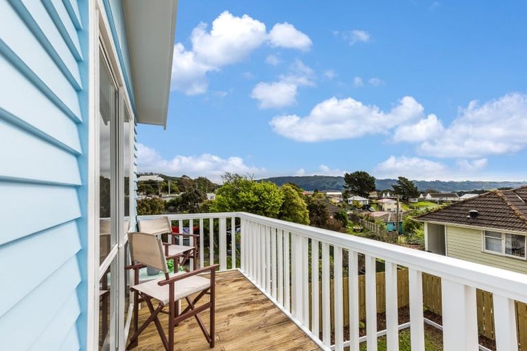 Photo of property in 79 Driver Crescent, Cannons Creek, Porirua, 5024