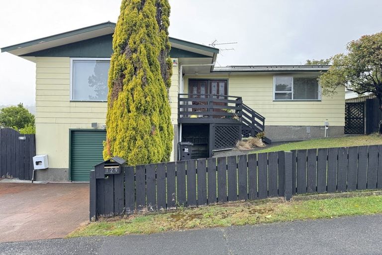 Photo of property in 129 Holborn Drive, Stokes Valley, Lower Hutt, 5019