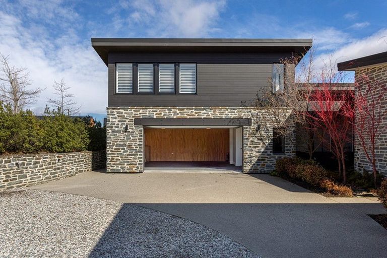 Photo of property in 1 Todd Lane, Lake Hayes, Queenstown, 9371