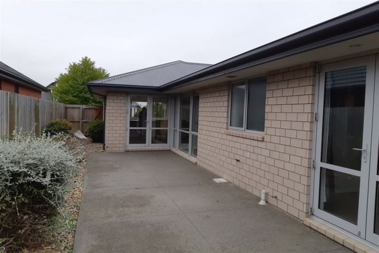 Photo of property in 41 Carradale Avenue, Broomfield, Christchurch, 8042