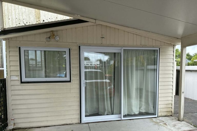 Photo of property in 3 Newcastle Street, Hokowhitu, Palmerston North, 4410