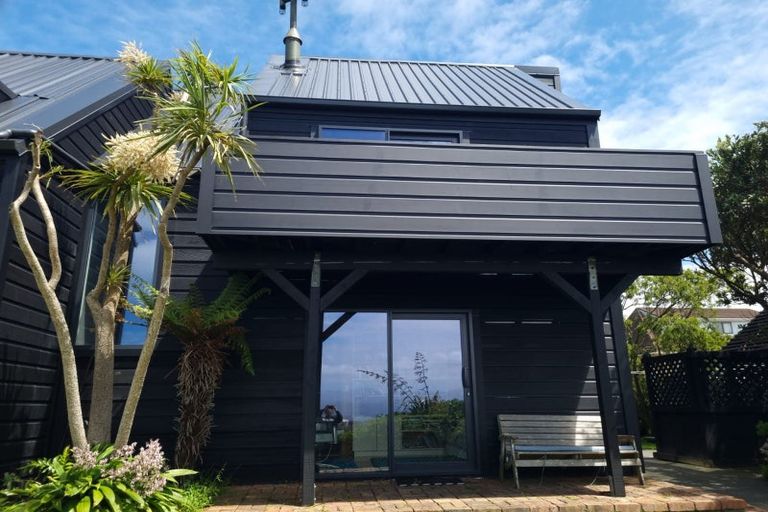 Photo of property in 10 Virginia Grove, Brooklyn, Wellington, 6021