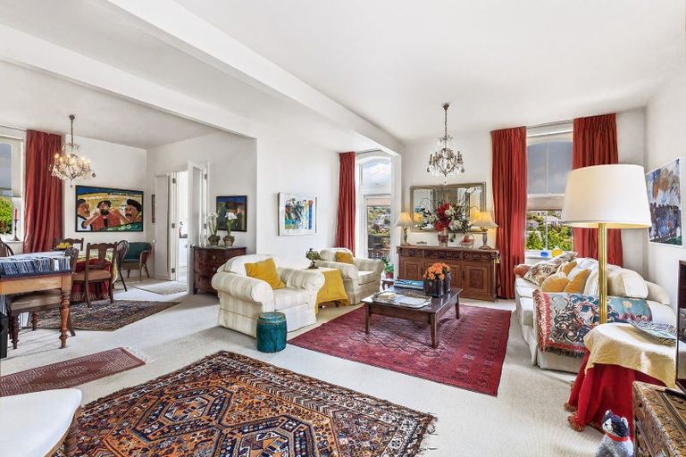 Photo of property in 16b Hadfield Terrace, Kelburn, Wellington, 6012