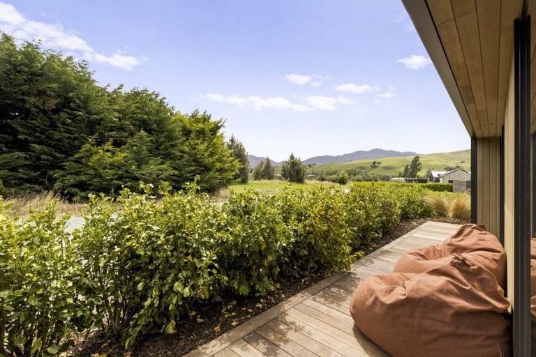 Photo of property in Kawarau Heights, 4 Carrick Lane, Lake Hayes, Queenstown, 9304