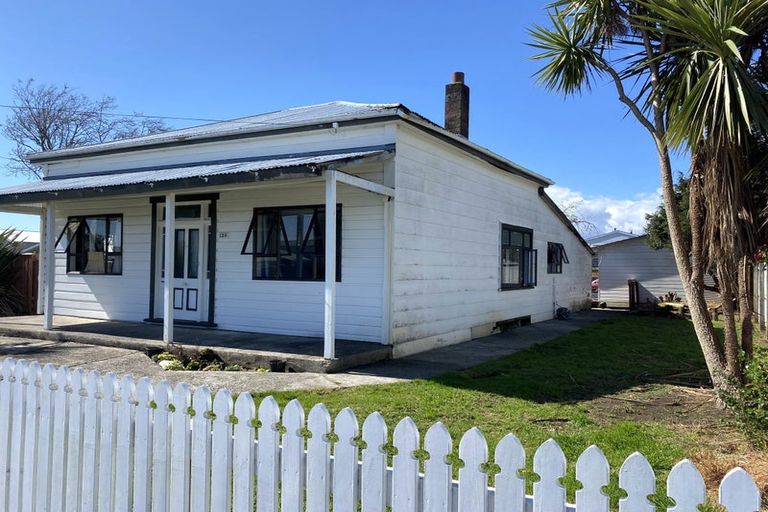 Photo of property in 129 Queen Street, Westport, 7825