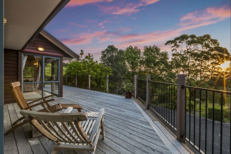 Photo of property in 310 Rapson Road, Kaukapakapa, 0871