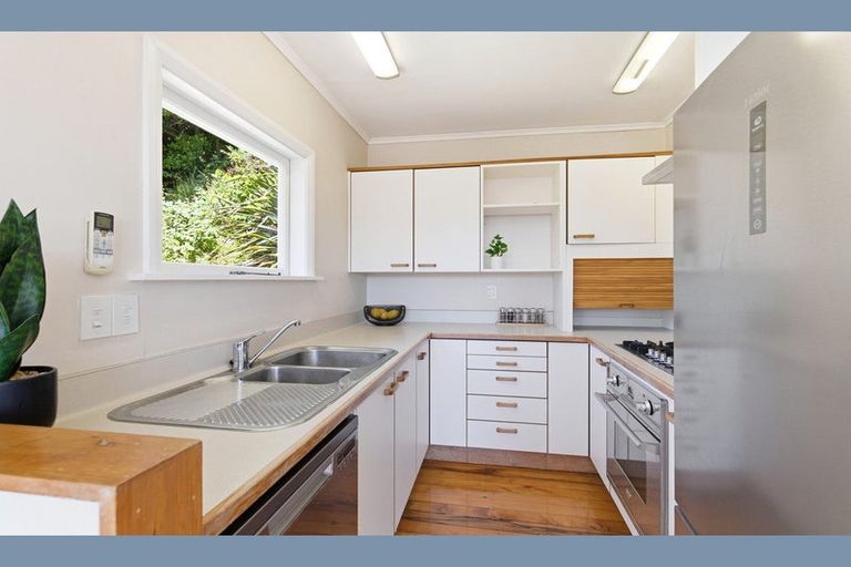 Photo of property in 37 Balfour Street, Mornington, Wellington, 6021