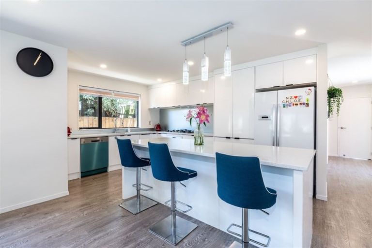 Photo of property in 14 Kotuku Street, Te Atatu Peninsula, Auckland, 0610