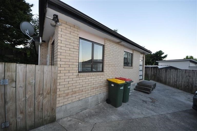 Photo of property in 19 Virgo Place, Glen Eden, Auckland, 0602