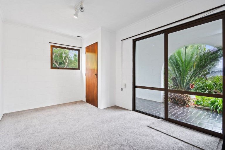 Photo of property in 24 Kea Place, Woodhill, Whangarei, 0110