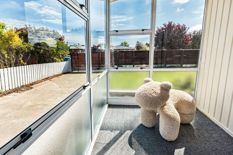 Photo of property in 15 Birkenhead Street, Avonhead, Christchurch, 8042